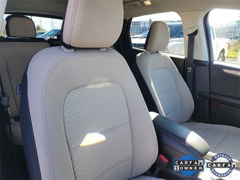Certified 2021 Ford Escape SE image 33
