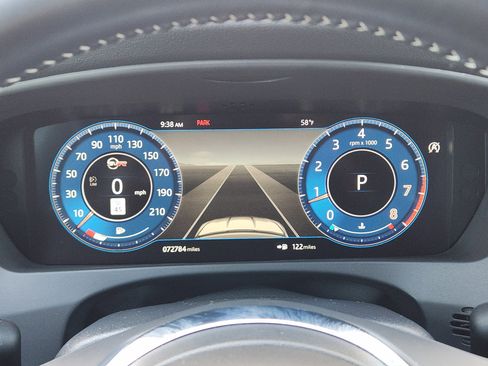 Used 2020 Jaguar F-PACE SVR image 15