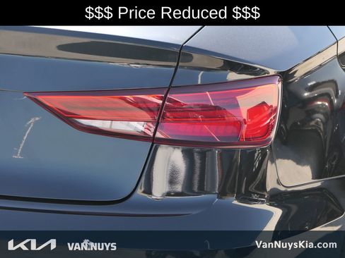 Used 2019 Audi A3 2.0T Premium Plus w/ Premium Plus Package image 3