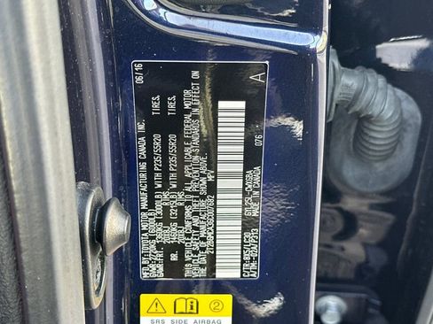 Used 2016 Lexus RX 450h AWD image 35