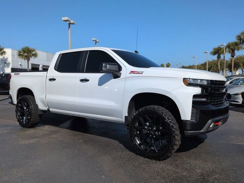Used 2021 Chevrolet Silverado 1500 LT Trail Boss image 2