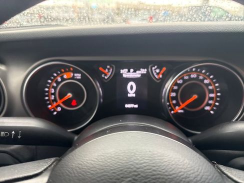Used 2018 Jeep Wrangler Unlimited Sport AWD/4WD image 17