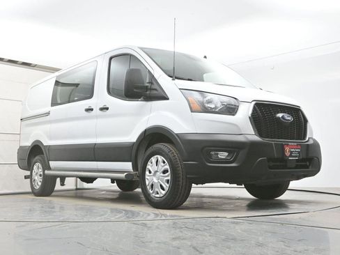 Used 2024 Ford Transit 250 Low Roof w/ Exterior Upgrade Package image 28