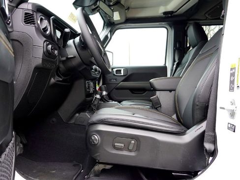 New 2026 Jeep Gladiator Sport AWD/4WD image 24