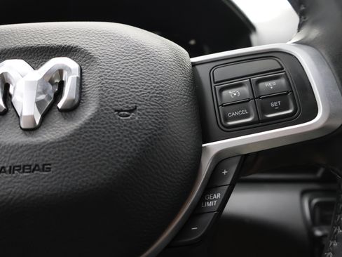 Used 2022 RAM 2500 Big Horn w/ Night Edition AWD/4WD image 14
