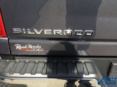 Used 2020 Chevrolet Silverado 3500 LTZ w/ LTZ Premium Package image 18