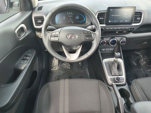New 2026 Hyundai Venue SEL FWD image 11