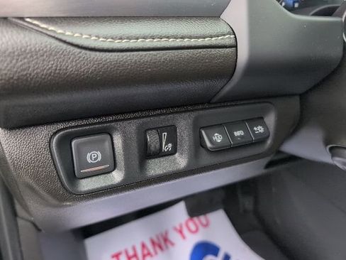 Used 2023 GMC Acadia SLT w/ GMC Pro Grade Package AWD/4WD image 25