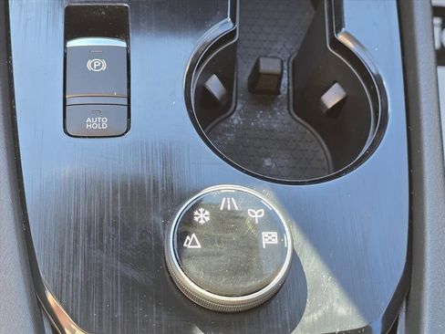 Used 2023 Nissan Rogue SV image 19