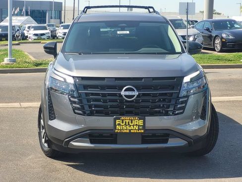 New 2026 Nissan Pathfinder SL w/ Cargo Package AWD/4WD image 2