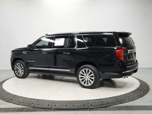 Used 2021 GMC Yukon XL Denali w/ Denali Premium Package image 5