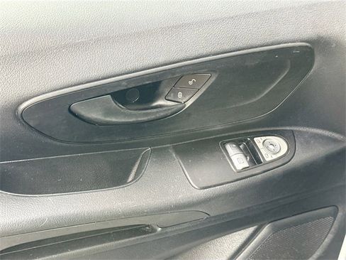 Used 2020 Mercedes-Benz Metris image 21