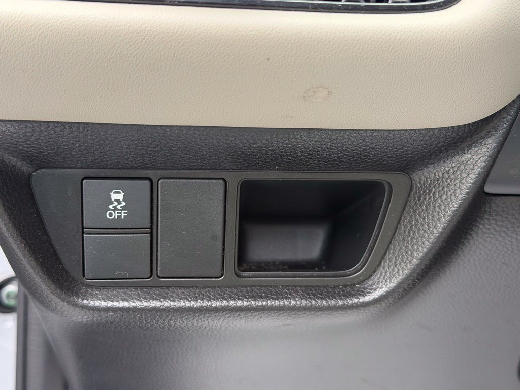 Certified 2025 Honda HR-V LX image 13