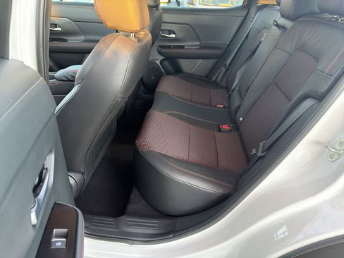 Certified 2025 Nissan Kicks SR image 30