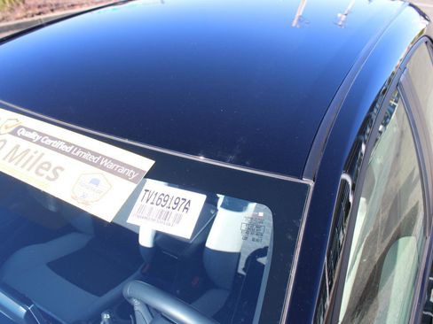 Used 2023 Toyota Corolla SE image 11