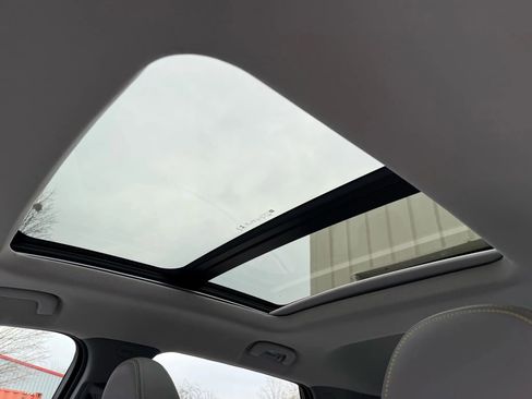 Used 2023 Chevrolet Bolt EUV Premier w/ Sun & Sound Package image 27