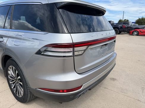 Used 2020 Lincoln Aviator Reserve RWD image 30
