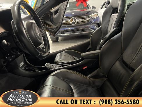 Used 2017 McLaren 570S RWD image 12