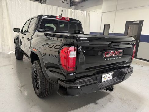 New 2026 GMC Canyon Elevation w/ Convenience Package RWD image 32