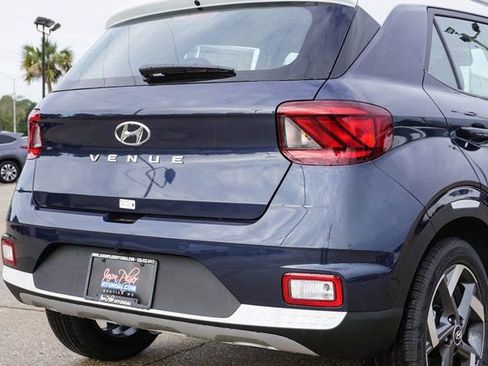 New 2026 Hyundai Venue SEL image 5