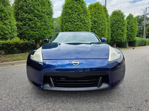 Used 2016 Nissan 370Z Coupe RWD image 8