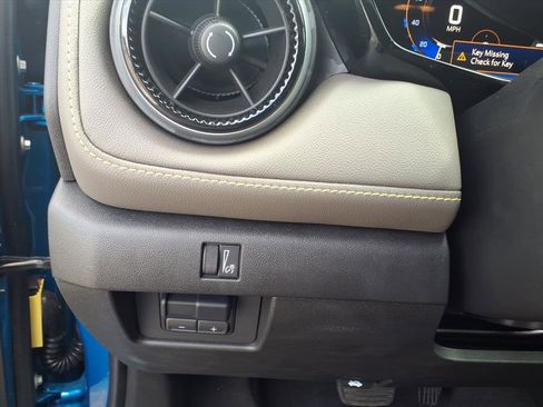 Certified 2024 Chevrolet Colorado ZR2 w/ Technology Package image 16