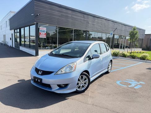 Used 2009 Honda Fit Sport image 1