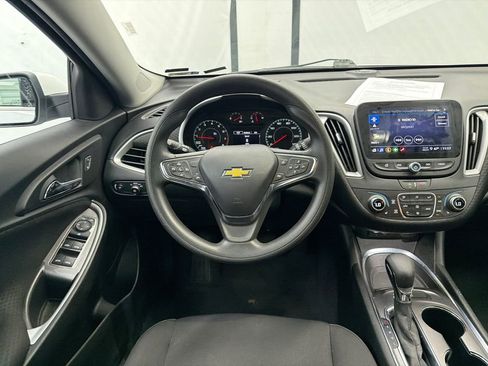 Used 2023 Chevrolet Malibu LT image 21