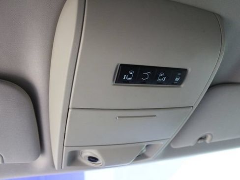 Used 2011 Chrysler Town & Country Touring w/ Security Group FWD image 23