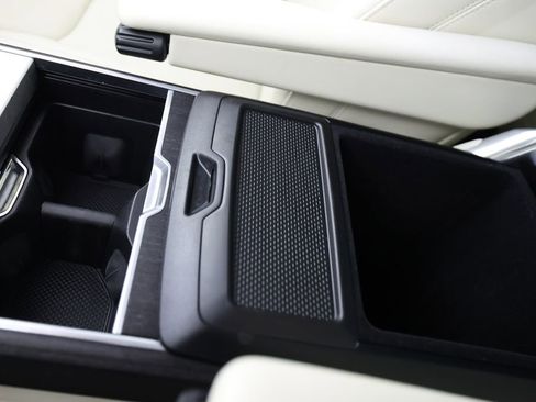 Used 2024 Land Rover Range Rover SE AWD/4WD image 42