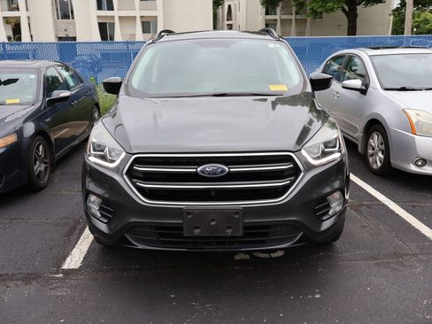 Used 2019 Ford Escape SE AWD/4WD image 2