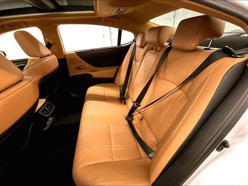 Used 2023 Lexus ES 350 Ultra Luxury w/ Accessory Package (Z2) FWD image 24