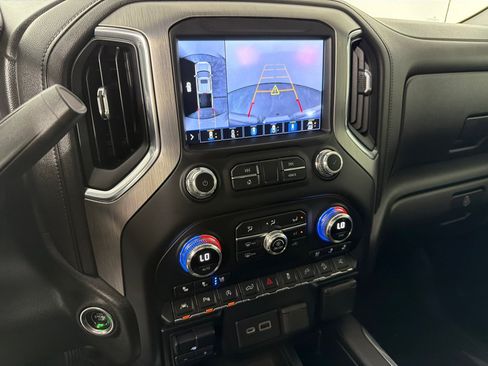 Used 2020 GMC Sierra 1500 Denali w/ Denali Ultimate Package AWD/4WD image 18