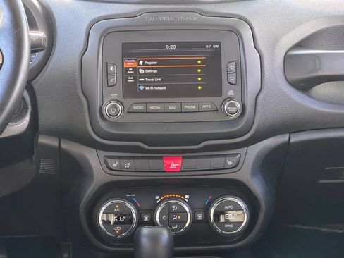 Used 2017 Jeep Renegade Limited FWD image 16