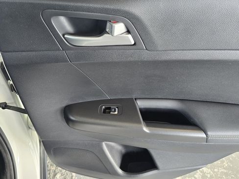 Used 2021 Kia Sportage LX image 26