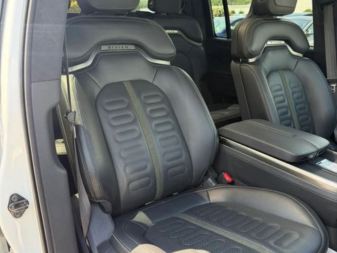 Used 2025 Rivian R1S Adventure AWD/4WD image 20