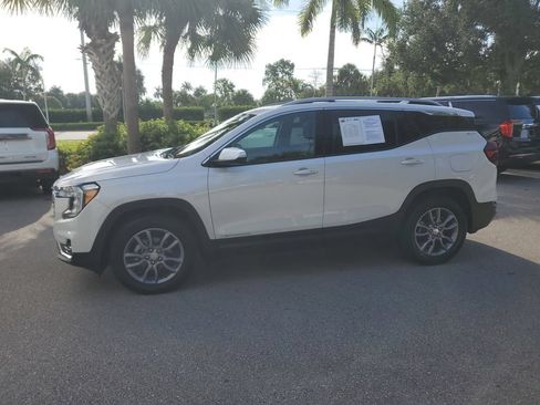 Certified 2023 GMC Terrain SLT w/ Infotainment Package II AWD/4WD image 2