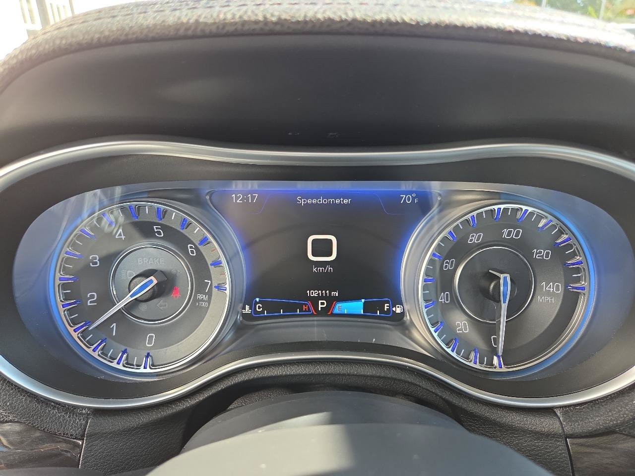Used 2016 Chrysler 300 Limited RWD image 9