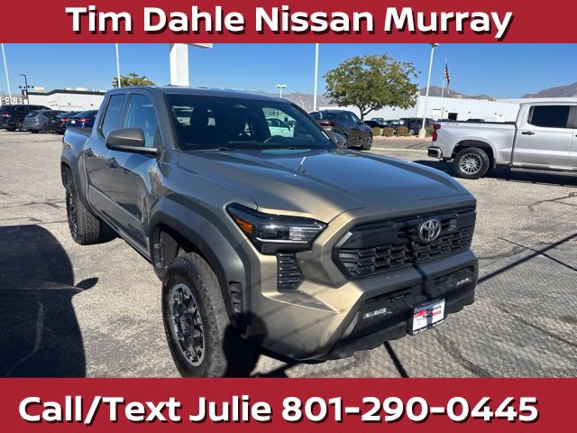 Used 2024 Toyota Tacoma TRD Off-Road AWD/4WD image 22
