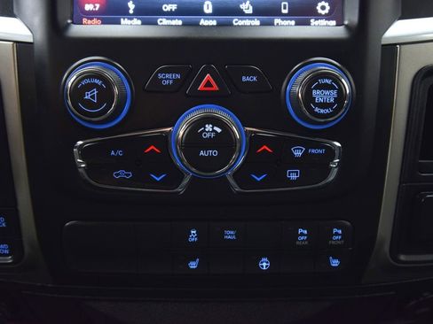 Used 2018 RAM 1500 Big Horn image 27