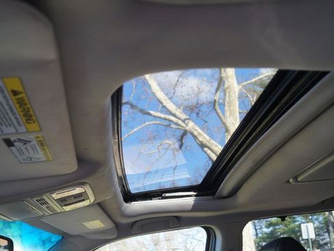 Used 2015 Honda Pilot Touring image 36