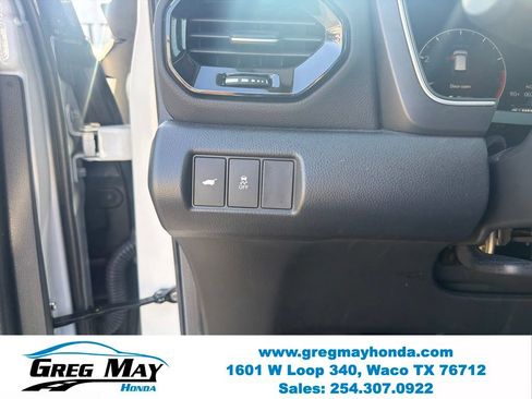 Used 2025 Honda Pilot Touring image 14