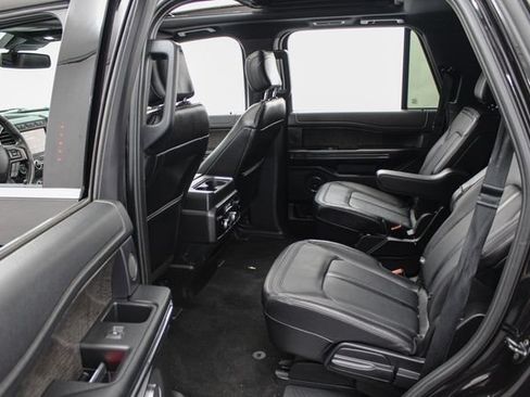 Used 2019 Ford Expedition Limited w/ Equipment Group 302A AWD/4WD image 17