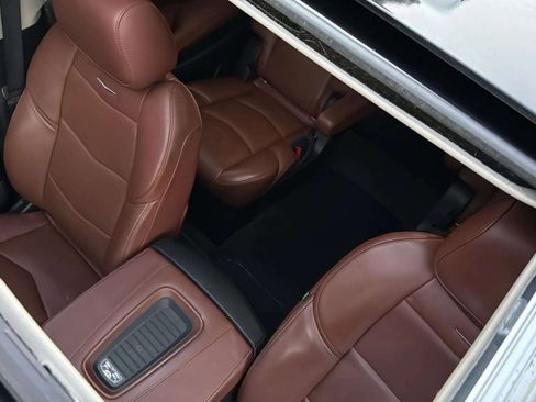 Used 2018 Cadillac Escalade ESV Premium Luxury image 32