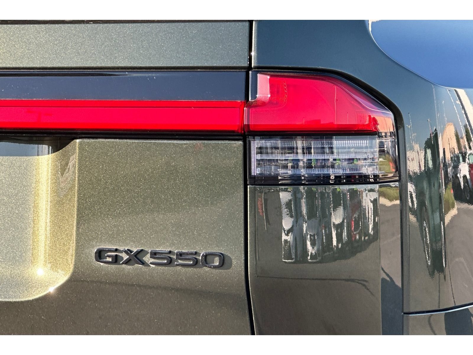 Used 2025 Lexus GX 550 w/ Accessory Package (CT) AWD/4WD image 33