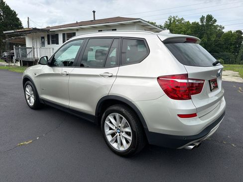 Used 2017 BMW X3 sDrive28i RWD image 4
