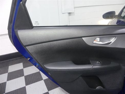 Used 2022 Kia Forte LXS image 23