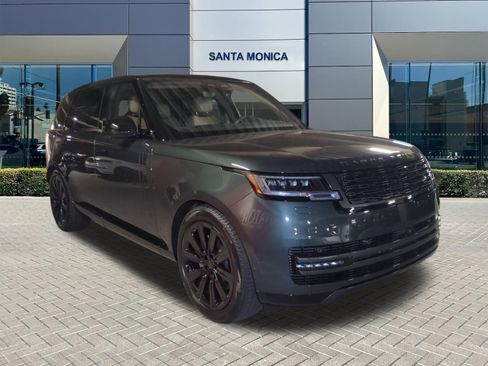 New 2026 Land Rover Range Rover Long Wheelbase SE AWD/4WD image 7