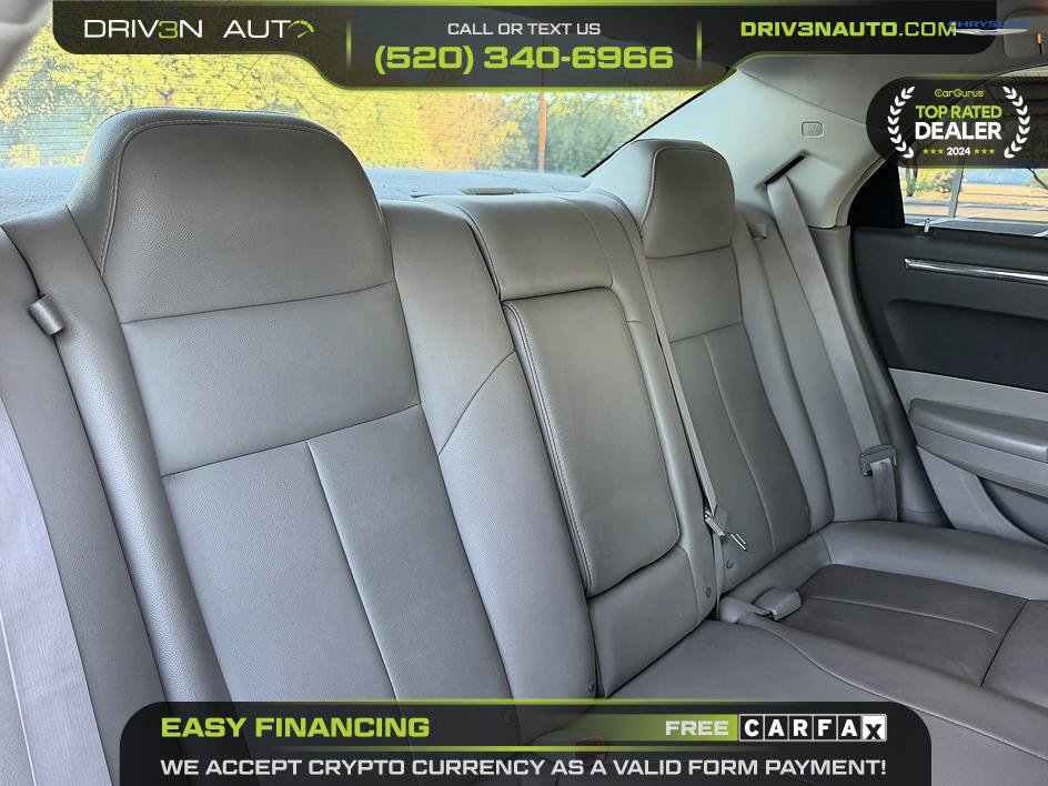 Used 2009 Chrysler 300 Touring AWD/4WD image 11