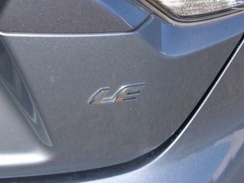 Used 2022 Toyota Corolla LE image 10